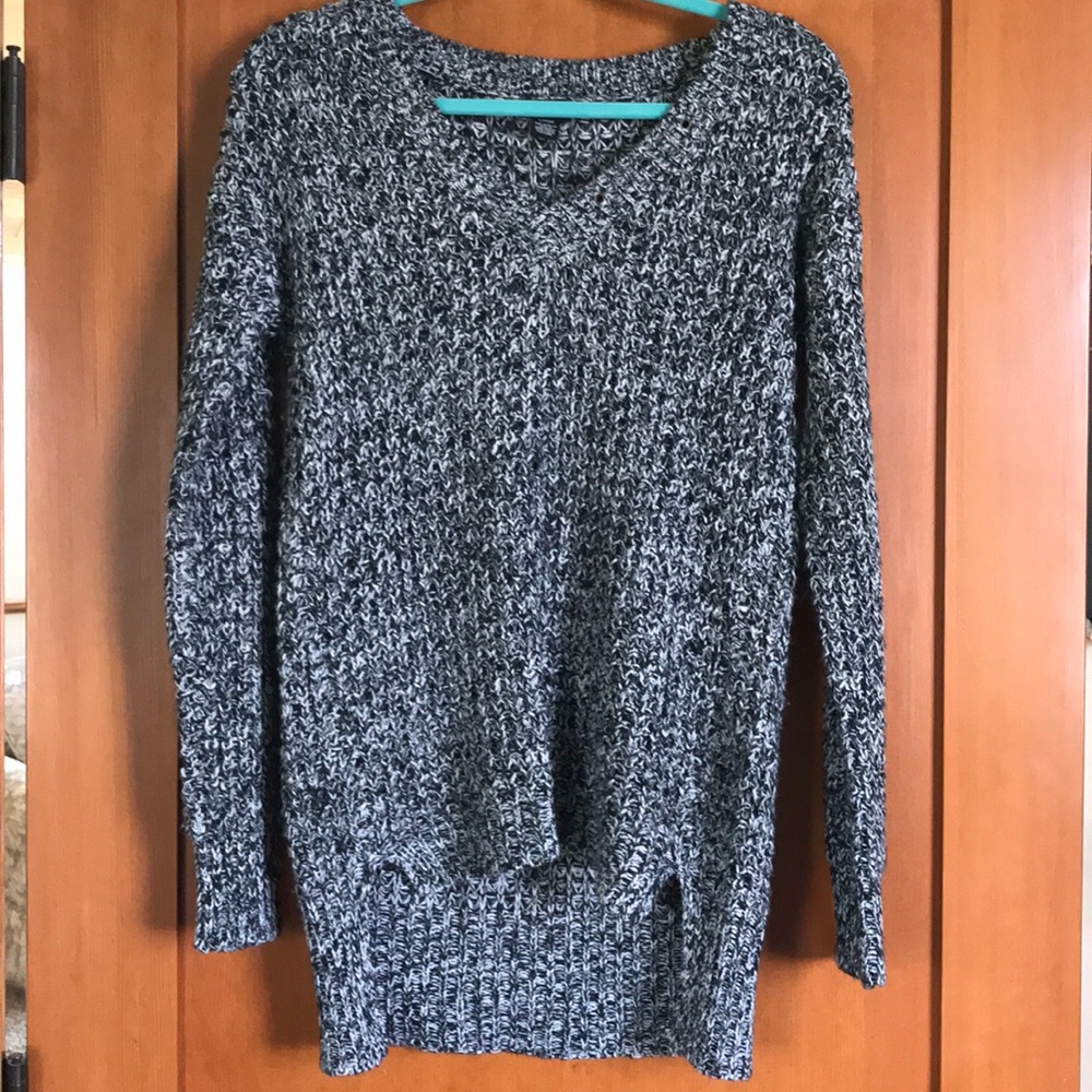 Black and white high-low sweater